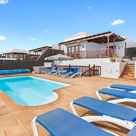 Villa Jeamir 2 *